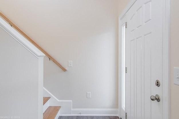 1st image of 480 Pin Oak Dr NW