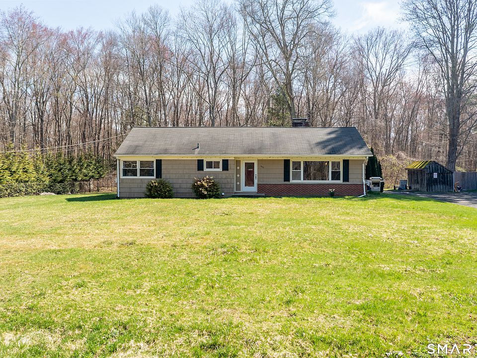 1st image of 640 Wolf Den Road