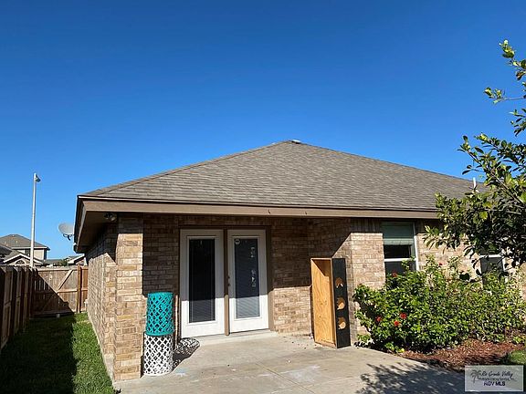 2nd image of 2544 Windsor Pl