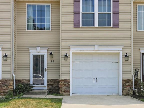 2nd image of 121 Wynsome Blvd