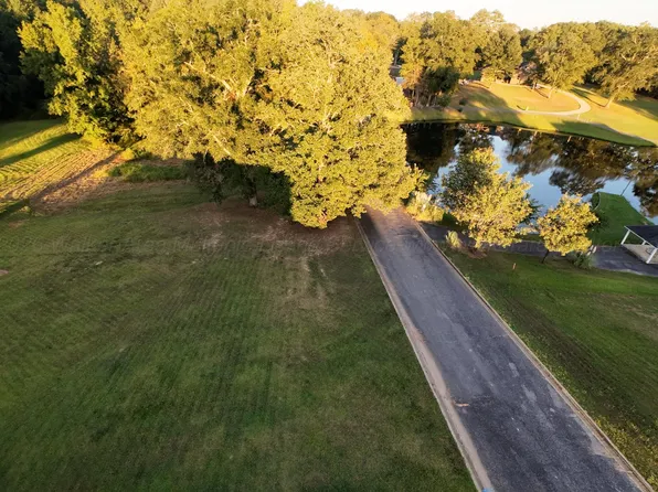 Lakeside Dr, Jasper, AL 35504