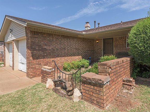 3rd image of 4109 Monica Dr