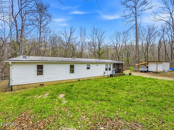 3rd image of 285 Suddath Rd