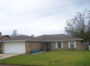 111 E Queens Dr, Slidell, LA 70458