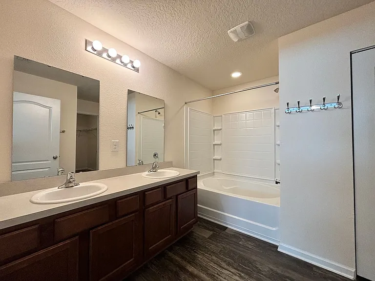 1763 Eagle View Way — Photo 22