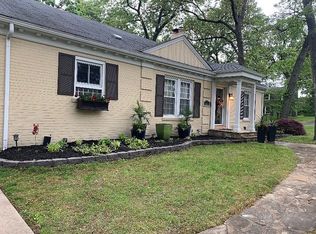 27 Chafford Woods St, Saint Louis, MO