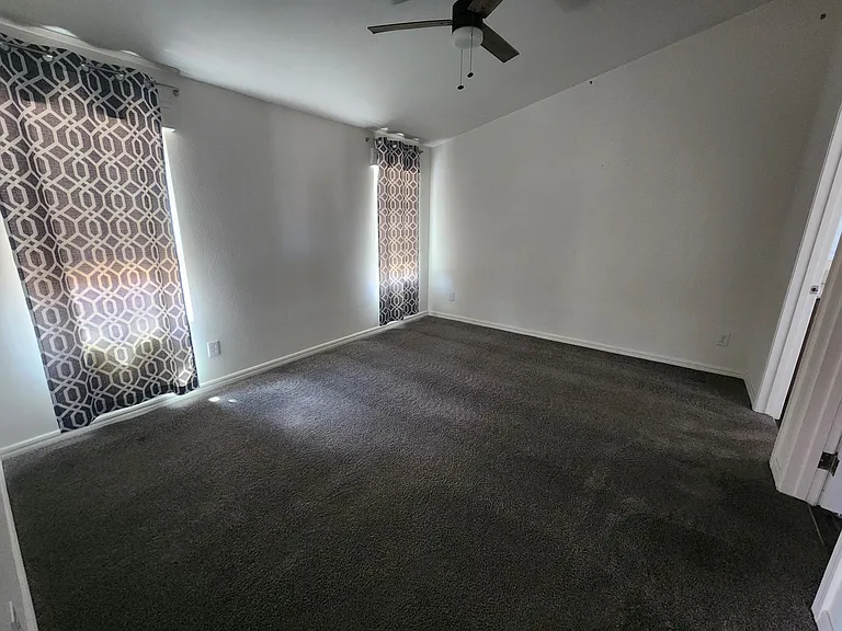 221 S Wahweap Dr — Photo 11