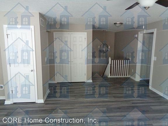 2nd image of 1028 Golfview Dr