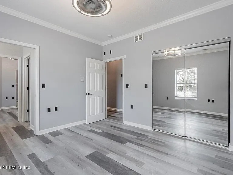 1770 Victoria Chase Ct — Photo 4