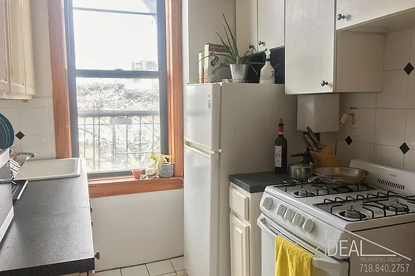 Rented by Ideal Properties Group | media 6