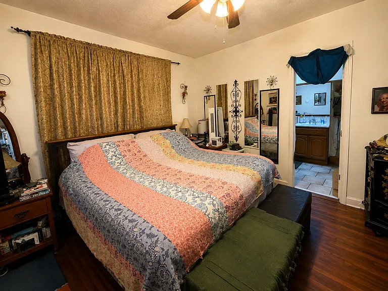 12 Plew Ave — Photo 4