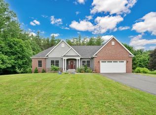 4 Pine Wood Dr, Southampton, MA 01073