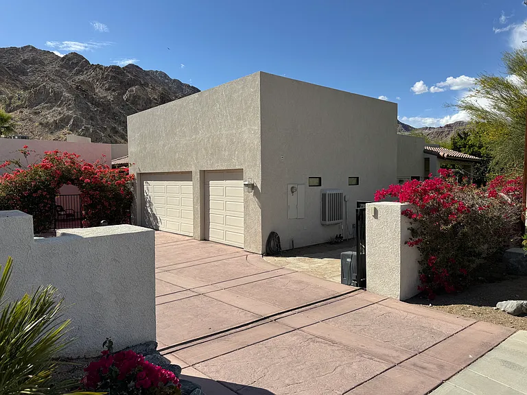 54050 Avenida Montezuma — Photo 4