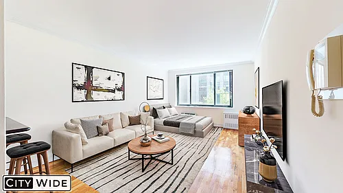 1661 York Ave #5G Photo 1