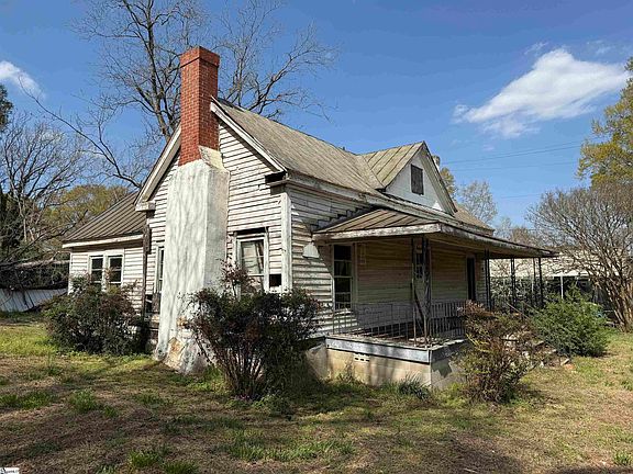 3rd image of 16 Ropp St