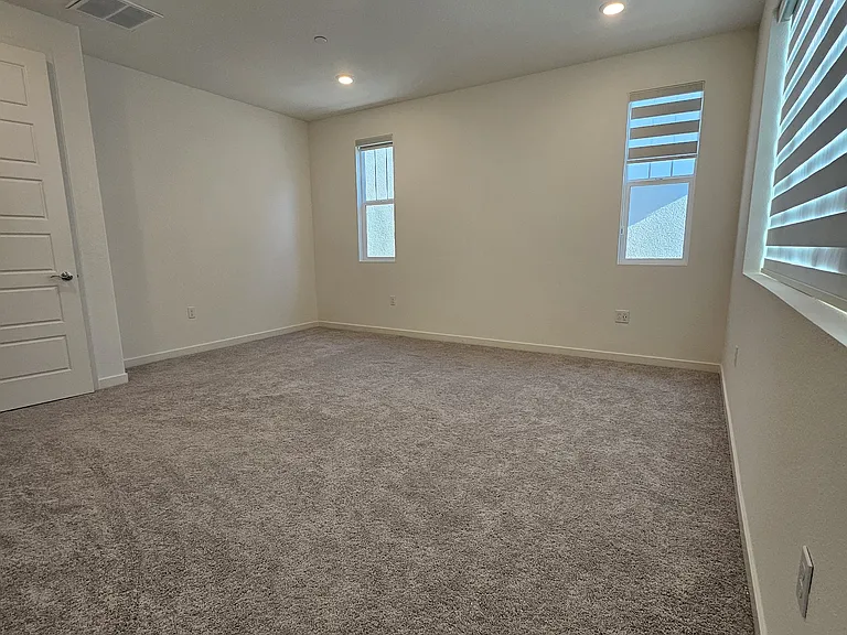 Knights Valley Ln — Photo 14
