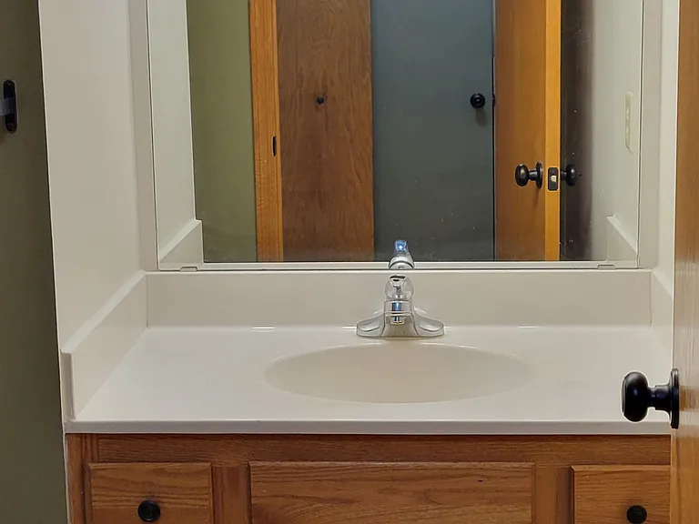 1055 S Fillmore Cir NE — Photo 21