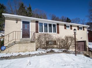 1611 E Hemlock Dr, Allison Park, PA