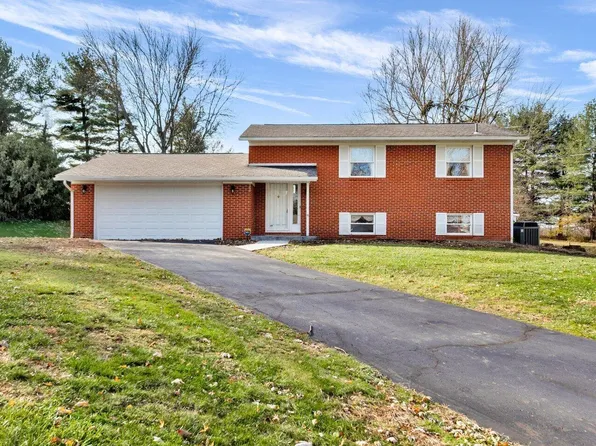 49 Commanche Ct, Granville, OH 43023