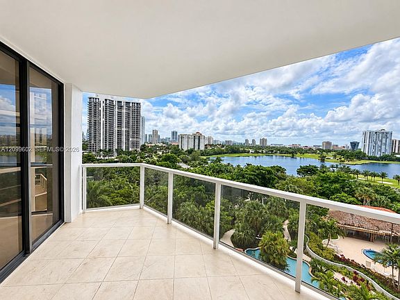 3rd image of 20281 E Country Club Dr APT 809