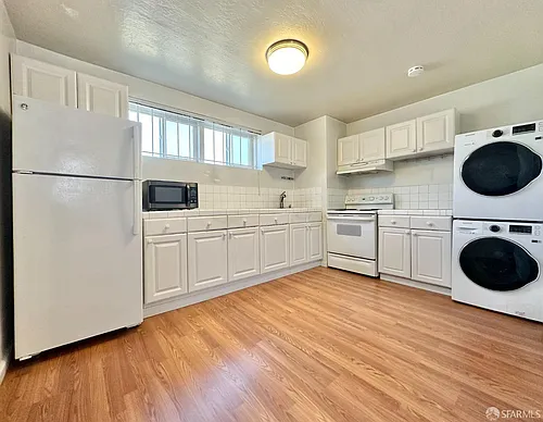 1001 Sloat Blvd Photo 1