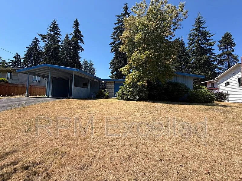 4 bed, 2.0 bath, 1500 sqft, $2,600 — Photo 2
