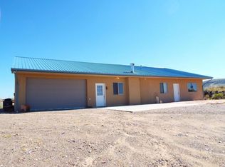 14 York Ln, Los Lunas, NM 87031
