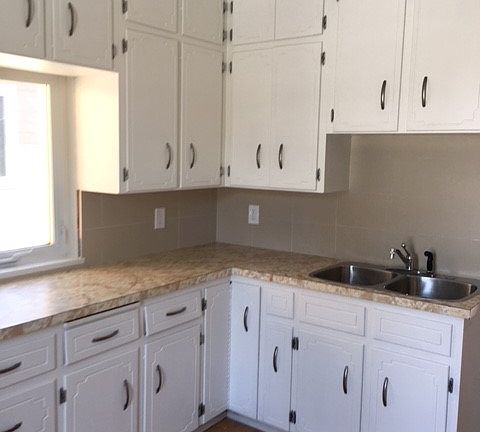 2nd image of 2122 23rd Ave #2122