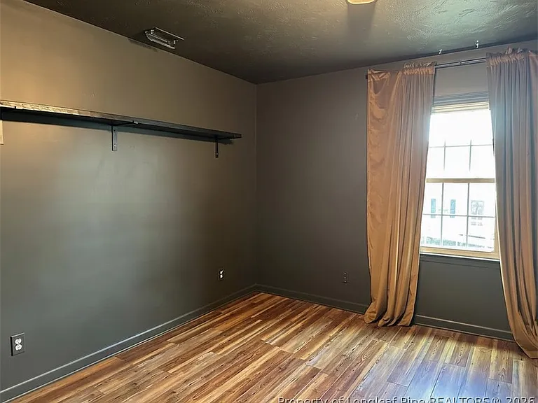 2940 Amelia Dr — Photo 17