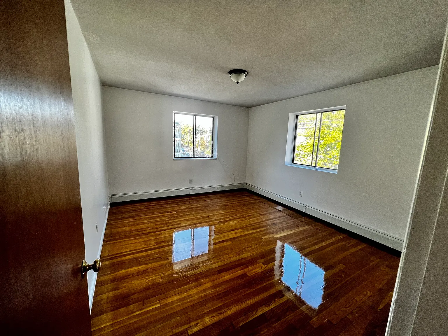 2 bed, 1.0 bath, $2,850 — Photo 4