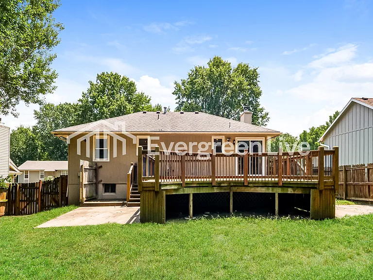 1808 NE McKee Ln — Photo 15
