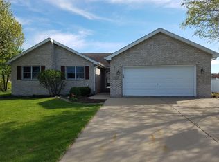 768 Brockwood Rd, New Lenox, IL 60451