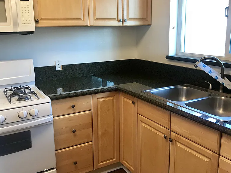 Woodruff Apartments — Photo 14