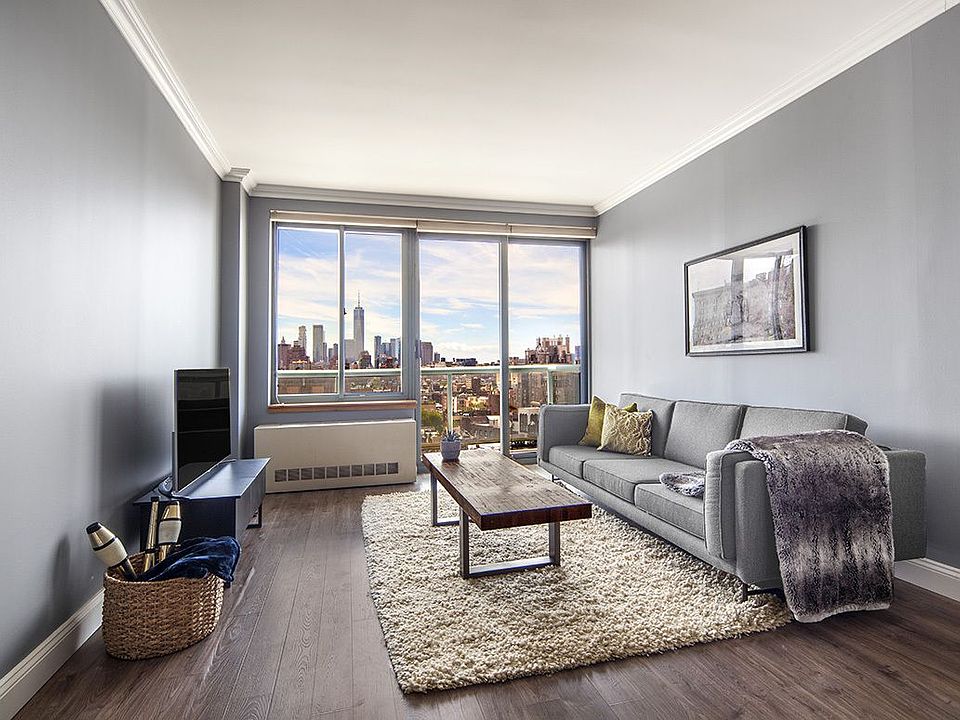 1st image of 22 W 15th St APT 17A