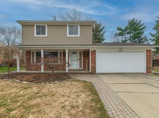 8765 Buckskin Dr, Commerce Township, MI