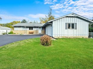 1N253 Bloomingdale Rd, Carol Stream, IL 60188