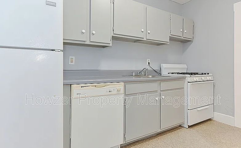 1st image of 809 Nantasket Ave APT 3