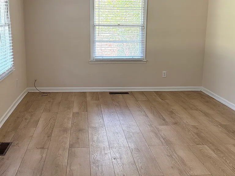 2573 Delano Dr — Photo 7