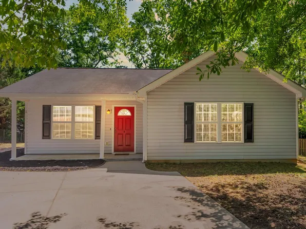 4 Yukon Dr, Greenville, SC 29605