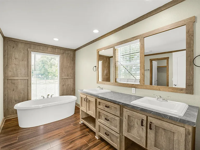1566 County Road 610 #E — Photo 25