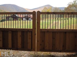 224 Valley View Dr, Cleveland, GA 30528