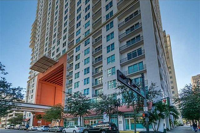 1st image of 133 NE 2nd Ave APT 1517