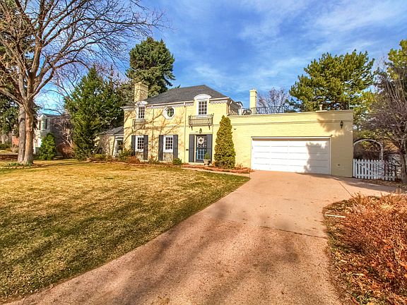 2nd image of 22 Crestmoor Dr