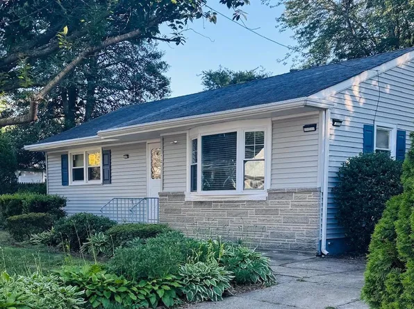 14 Colwick Dr, Somers Point, NJ 08244