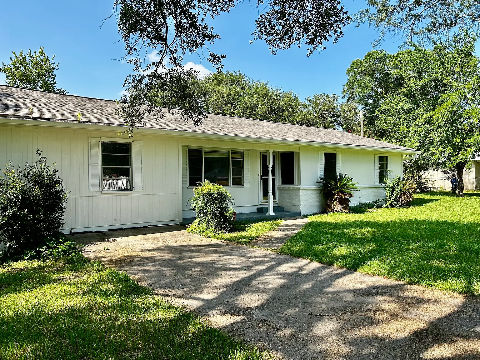 4 bed, 1780 sqft, $1,725 — Photo 1