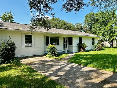 1334 State St Photo 1
