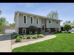 7169 W 83rd Pl, Crown Point, IN 46307