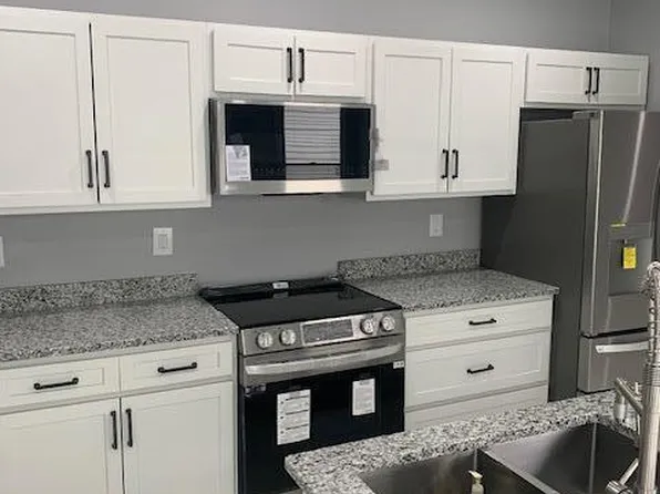 4625 Varble Ave, Louisville, KY 40211