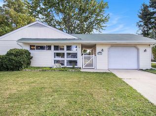 4108 Woodvale Dr, South Bend, IN