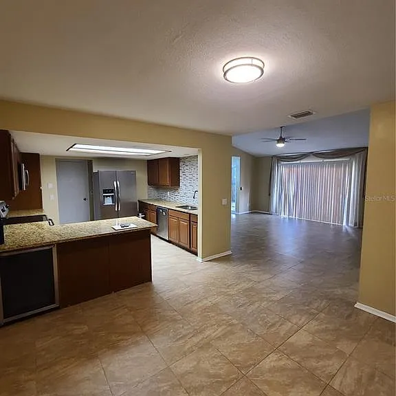 13701 Lazy Oak Dr — Photo 6